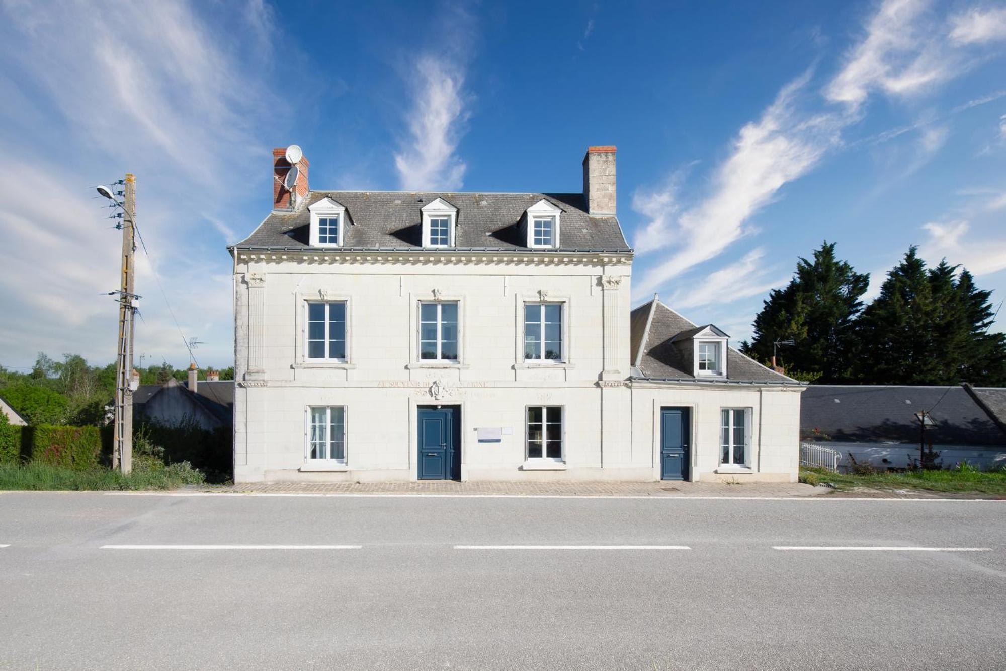 Jacuzzi Et Vue Sur Loire - Maison D'Hotes L'Odyssee La Chapelle-sur-Loire Extérieur photo